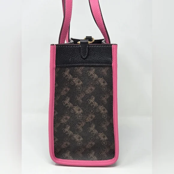 Coach Field Tote 22 Horse And Carriage In Truffle Petunia - Picture 2 of 9